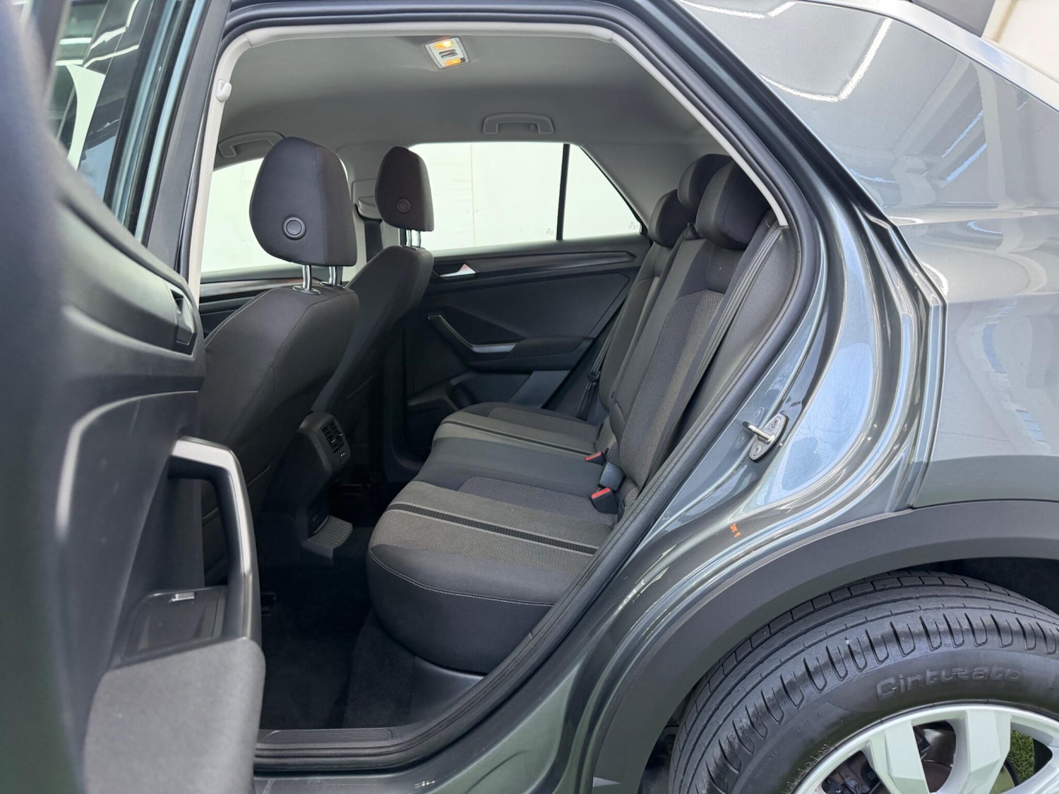 Used Volkswagen T-Roc 2018 for sale - 77892856: Photo 22