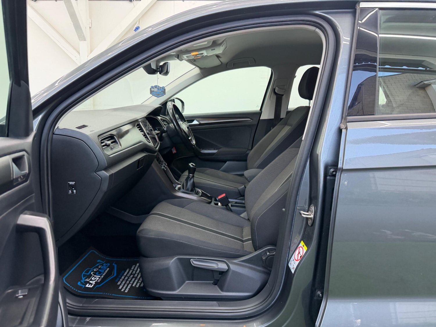 Used Volkswagen T-Roc 2018 for sale - 77892856: Photo 25