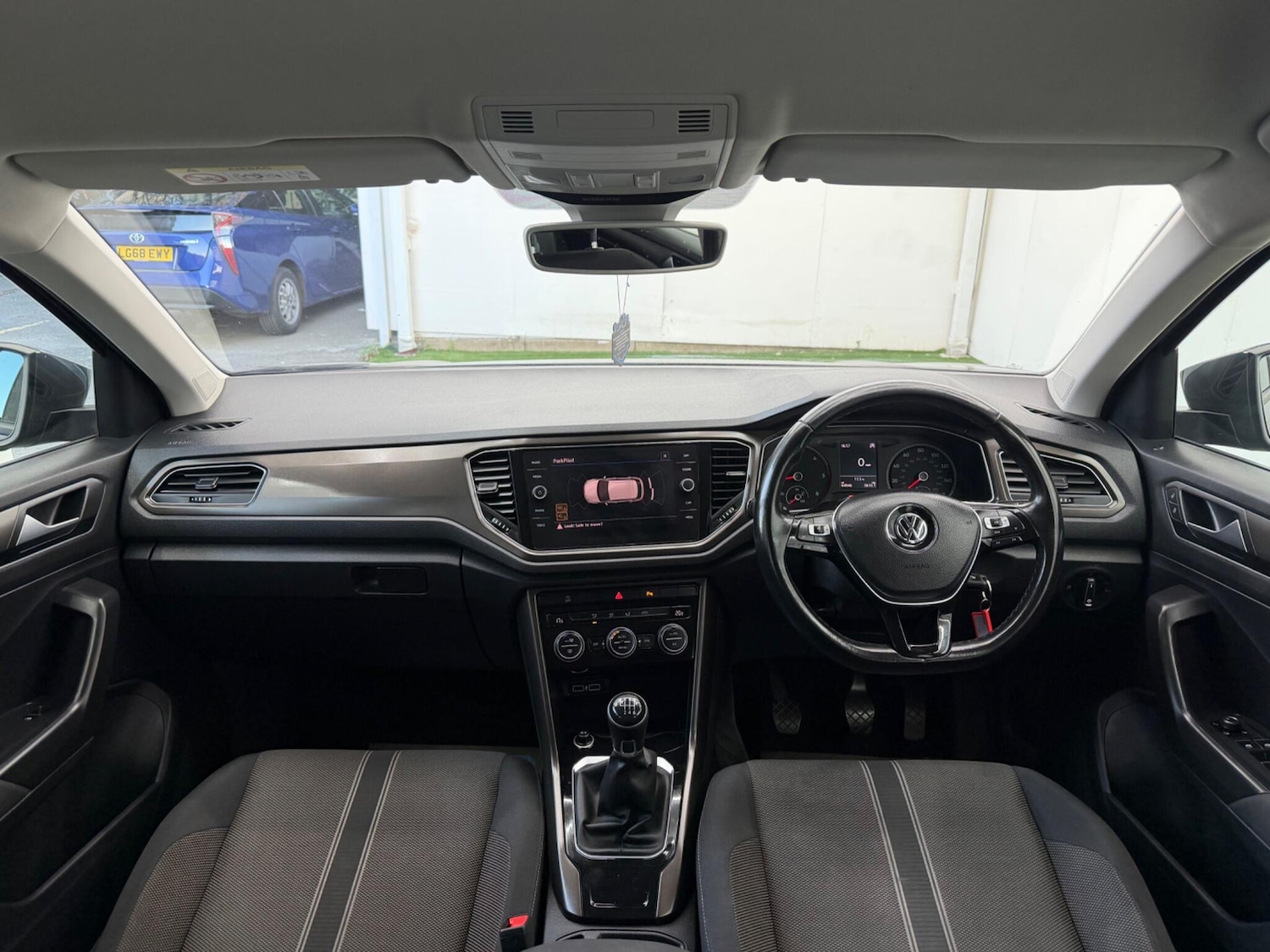 Used Volkswagen T-Roc 2018 for sale - 77892856: Photo 28