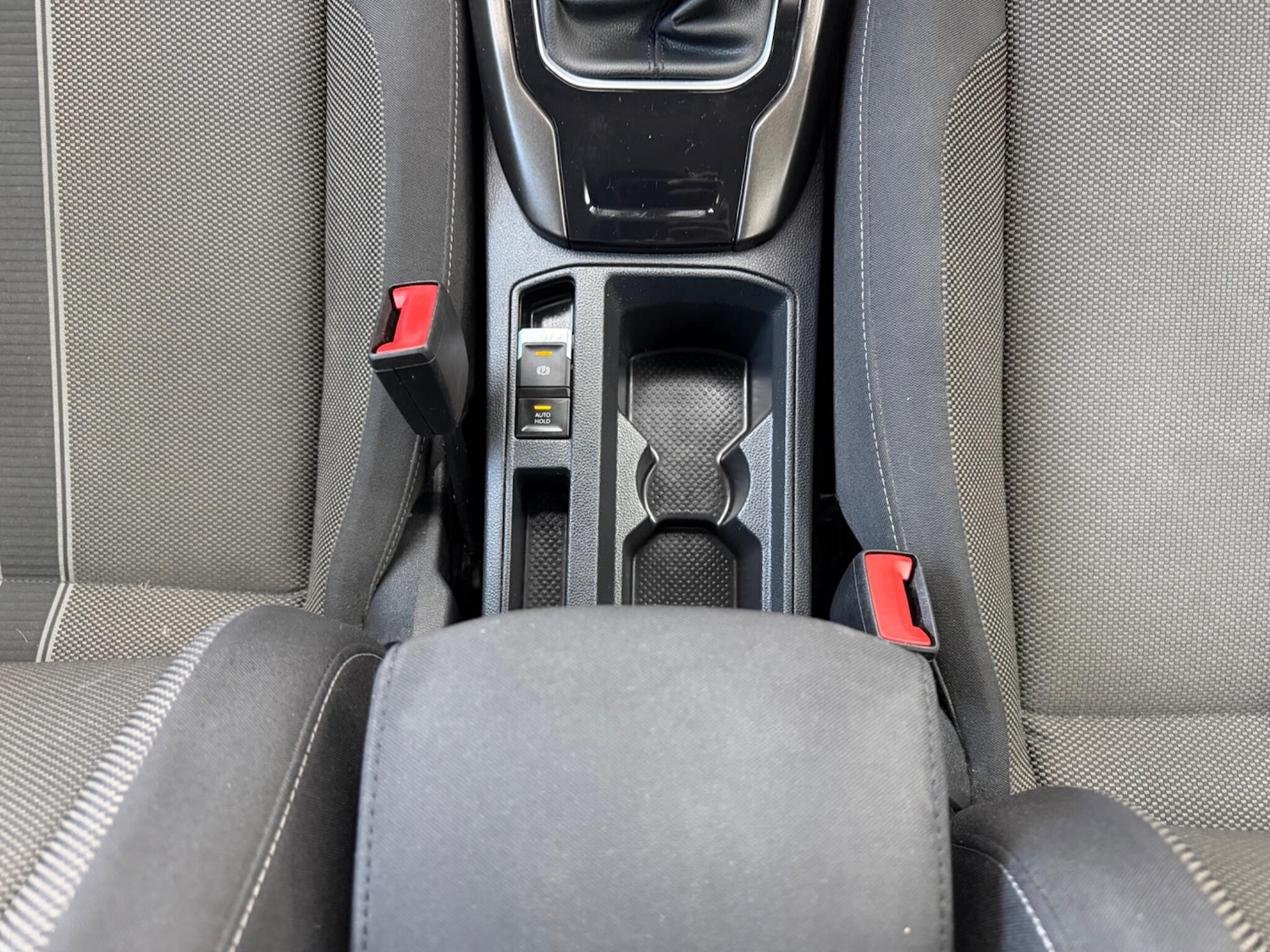 Used Volkswagen T-Roc 2018 for sale - 77892856: Photo 31