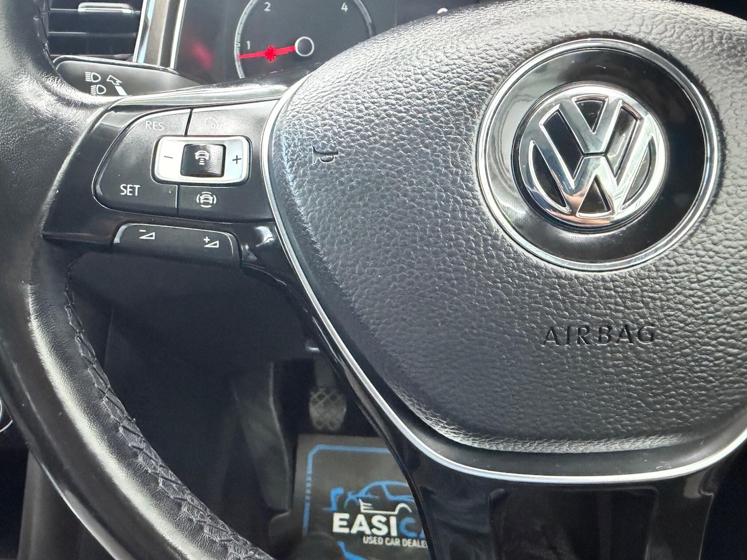 Used Volkswagen T-Roc 2018 for sale - 77892856: Photo 34