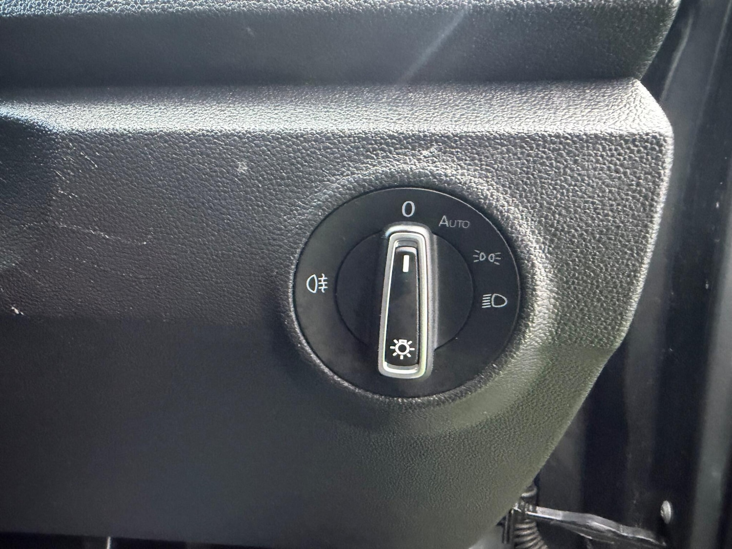 Used Volkswagen T-Roc 2018 for sale - 77892856: Photo 42