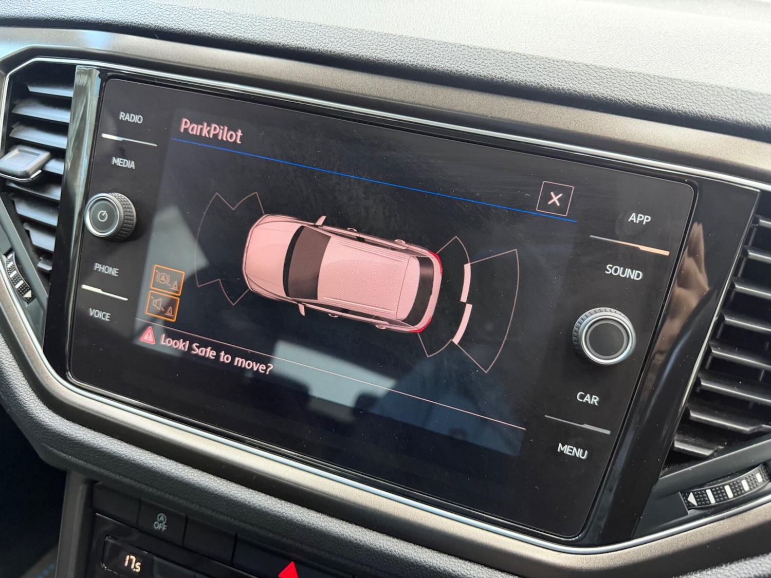 Used Volkswagen T-Roc 2018 for sale - 77892856: Photo 43