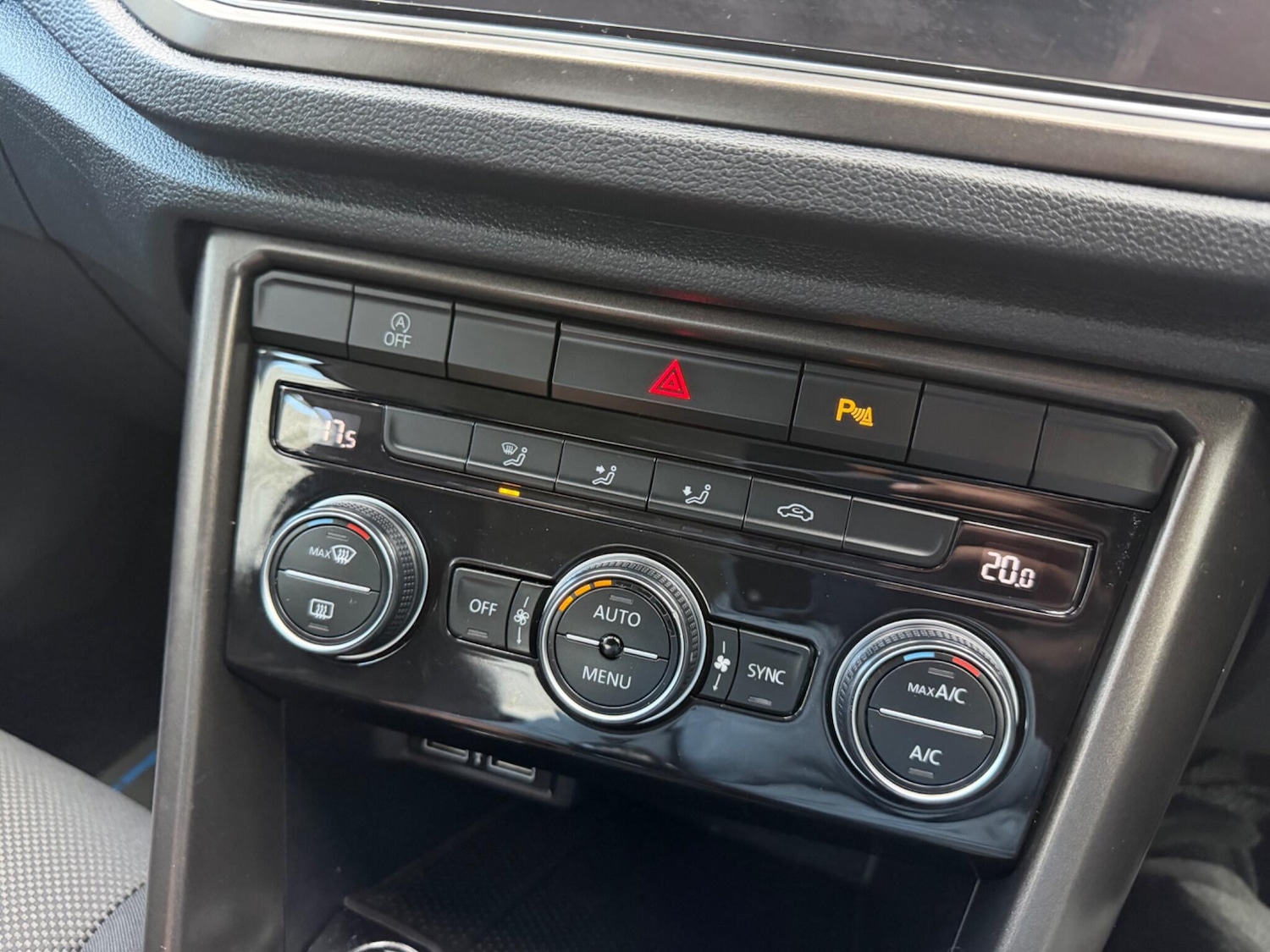 Used Volkswagen T-Roc 2018 for sale - 77892856: Photo 53