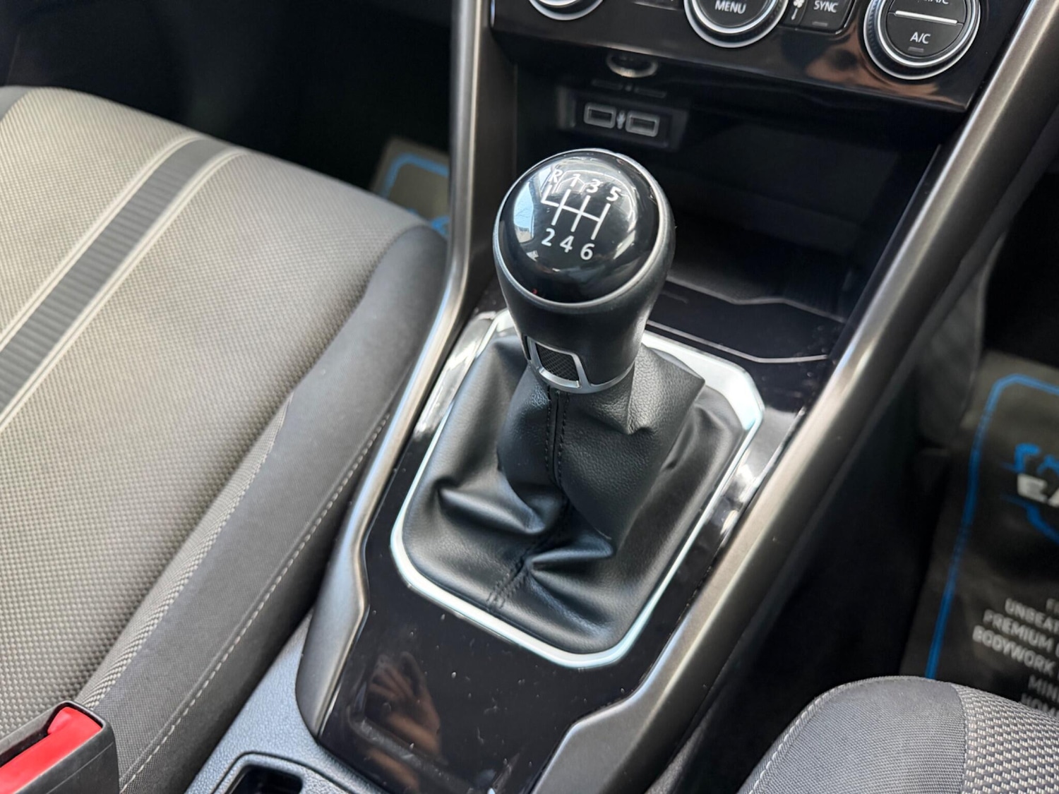 Used Volkswagen T-Roc 2018 for sale - 77892856: Photo 55