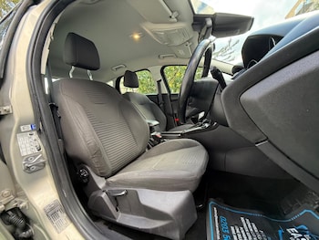 Used Ford Focus 2015 for sale - 75741560: Photo