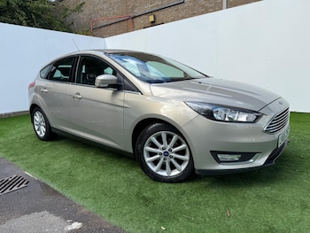 Used Ford Focus 2015 for sale - 75741560: Photo