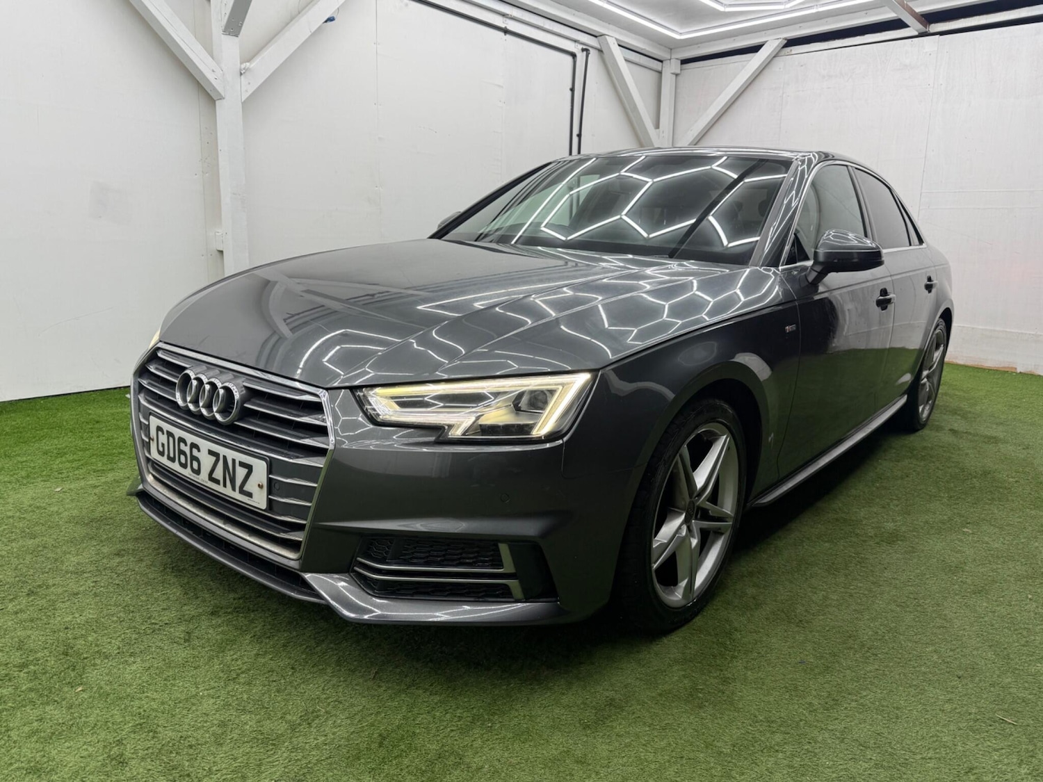 Used Audi A4 2017 for sale - 77120169: Photo 11