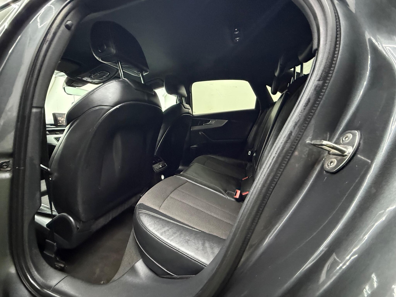 Used Audi A4 2017 for sale - 77120169: Photo 23