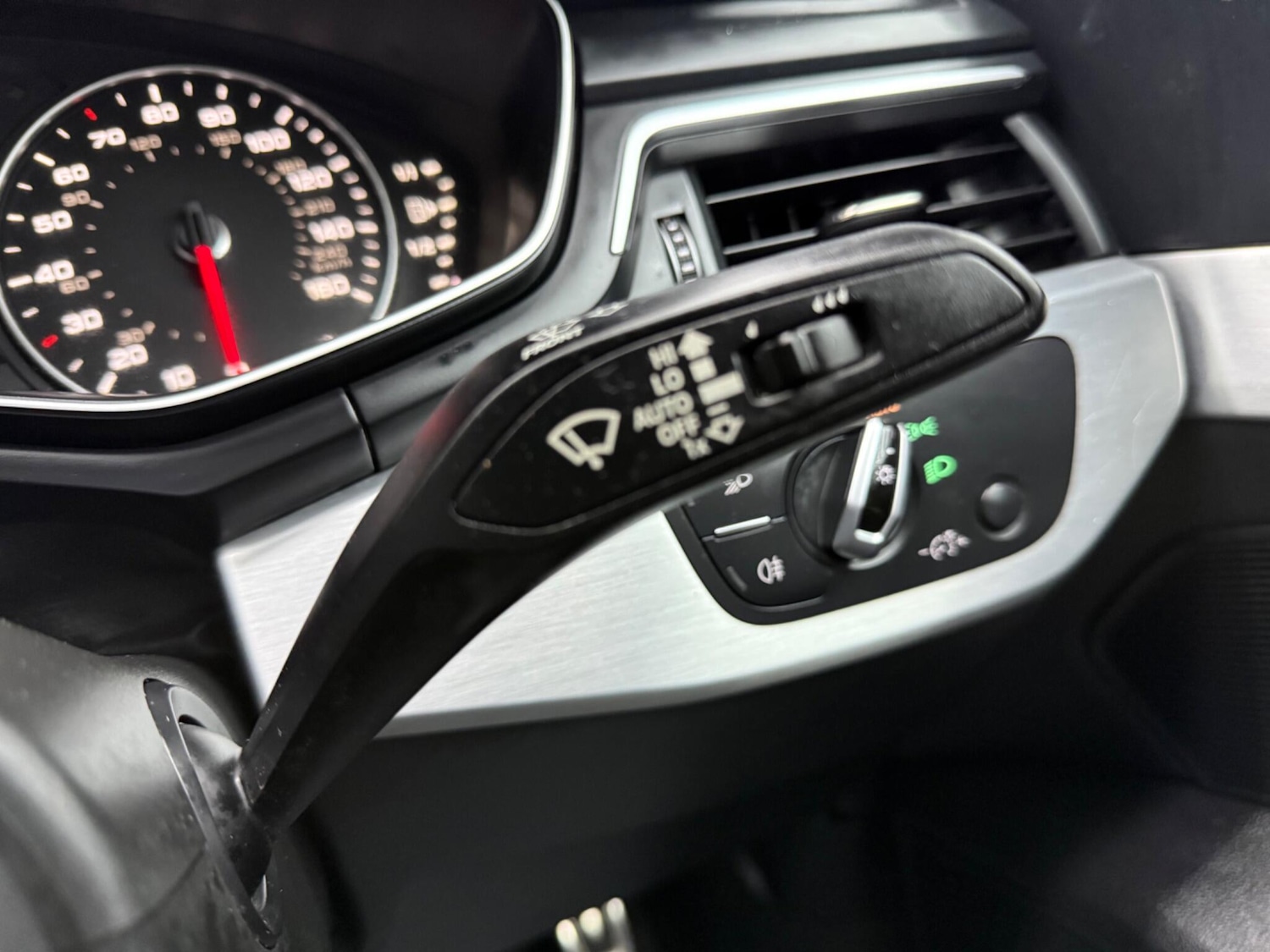 Used Audi A4 2017 for sale - 77120169: Photo 37