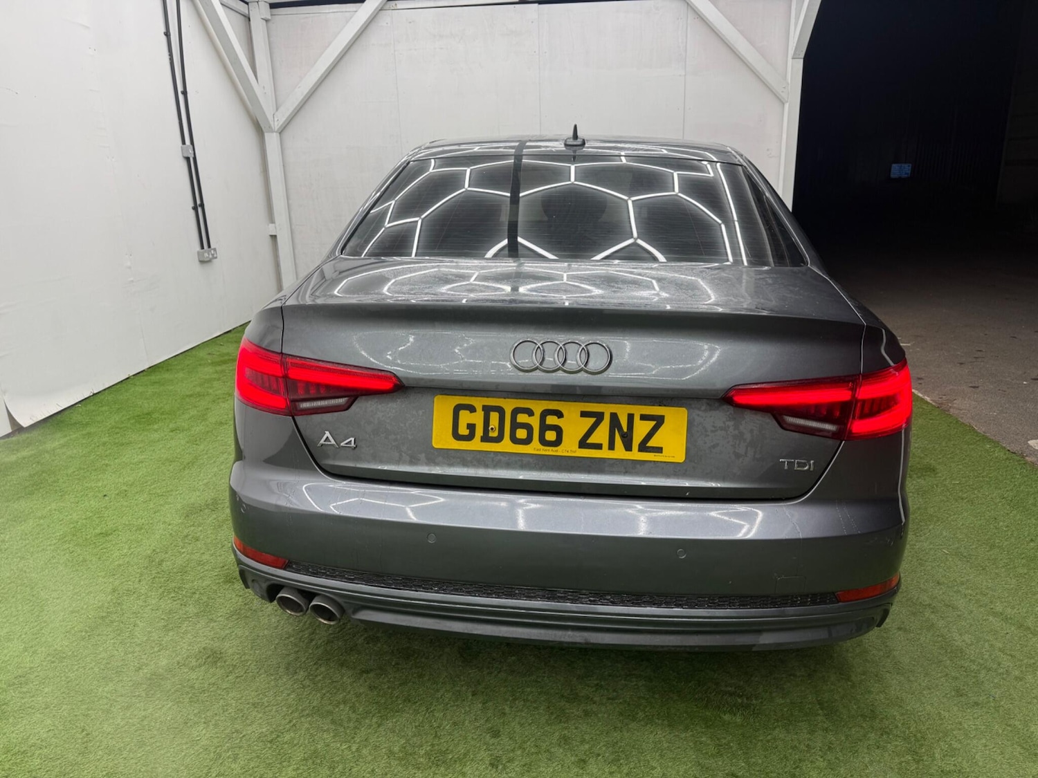 Used Audi A4 2017 for sale - 77120169: Photo 7