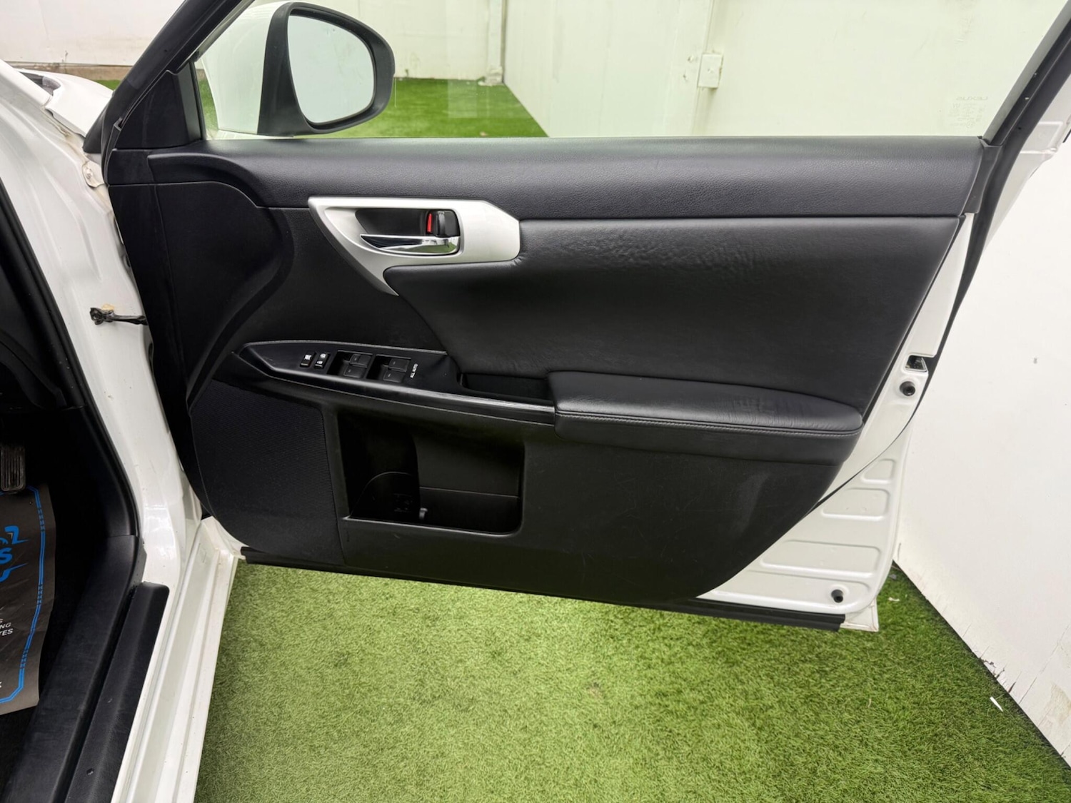 Used Lexus CT 2011 for sale - 77977846: Photo 17