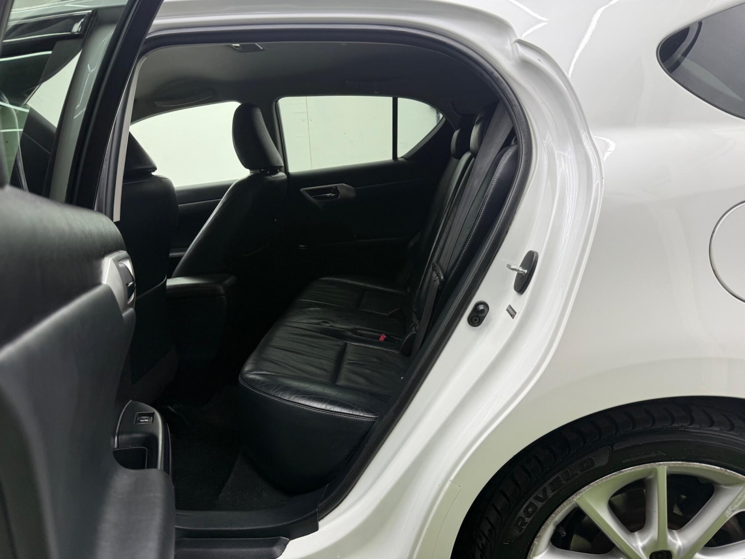 Used Lexus CT 2011 for sale - 77977846: Photo 22