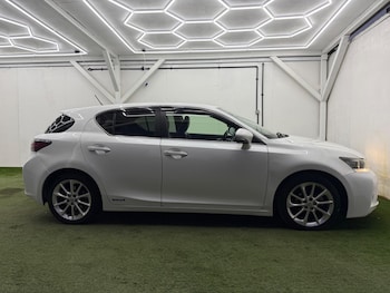 Used Lexus CT 2011 for sale - 77977846: Photo