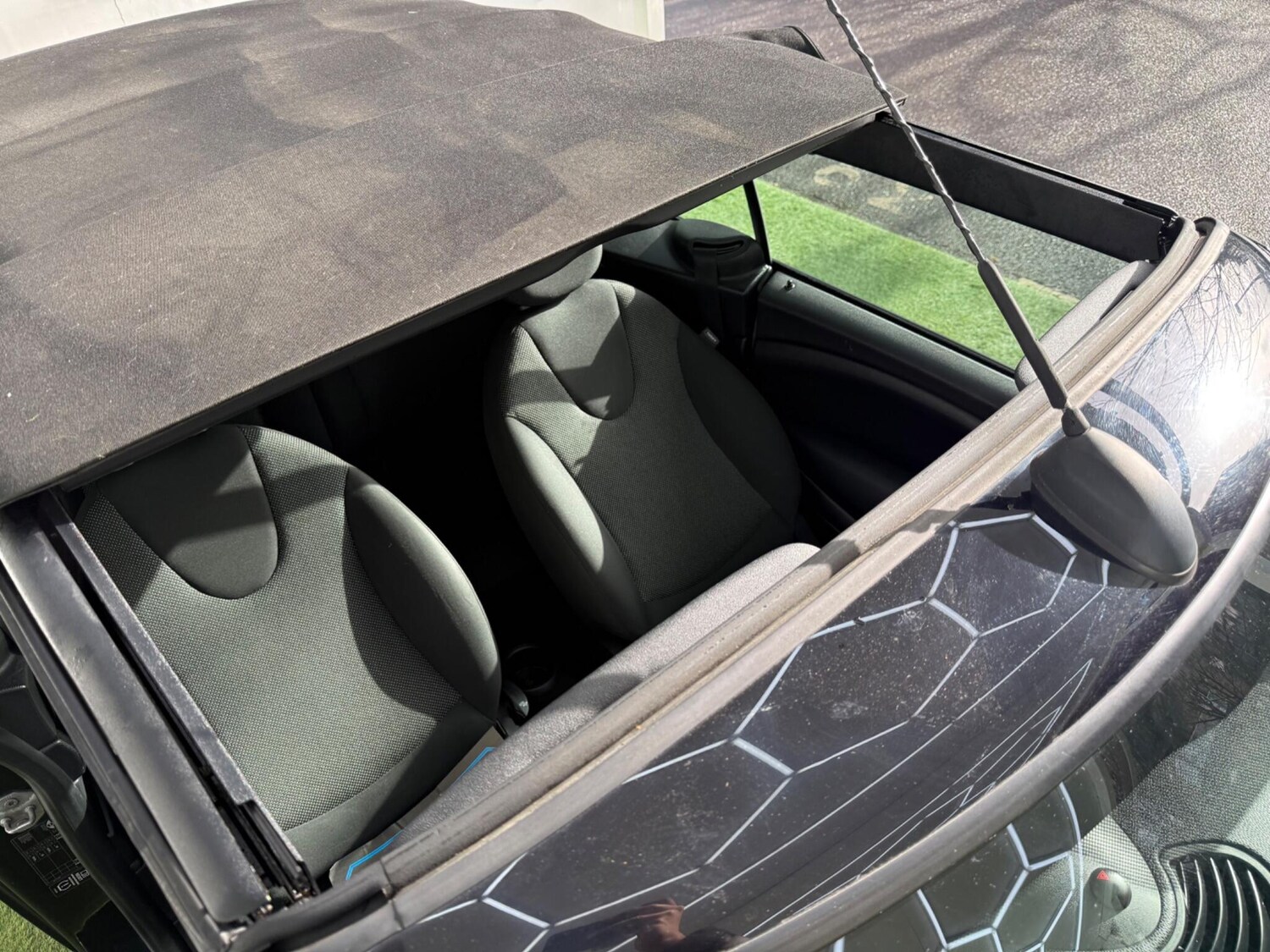 Used MINI Convertible 2014 for sale - 77400525: Photo 13