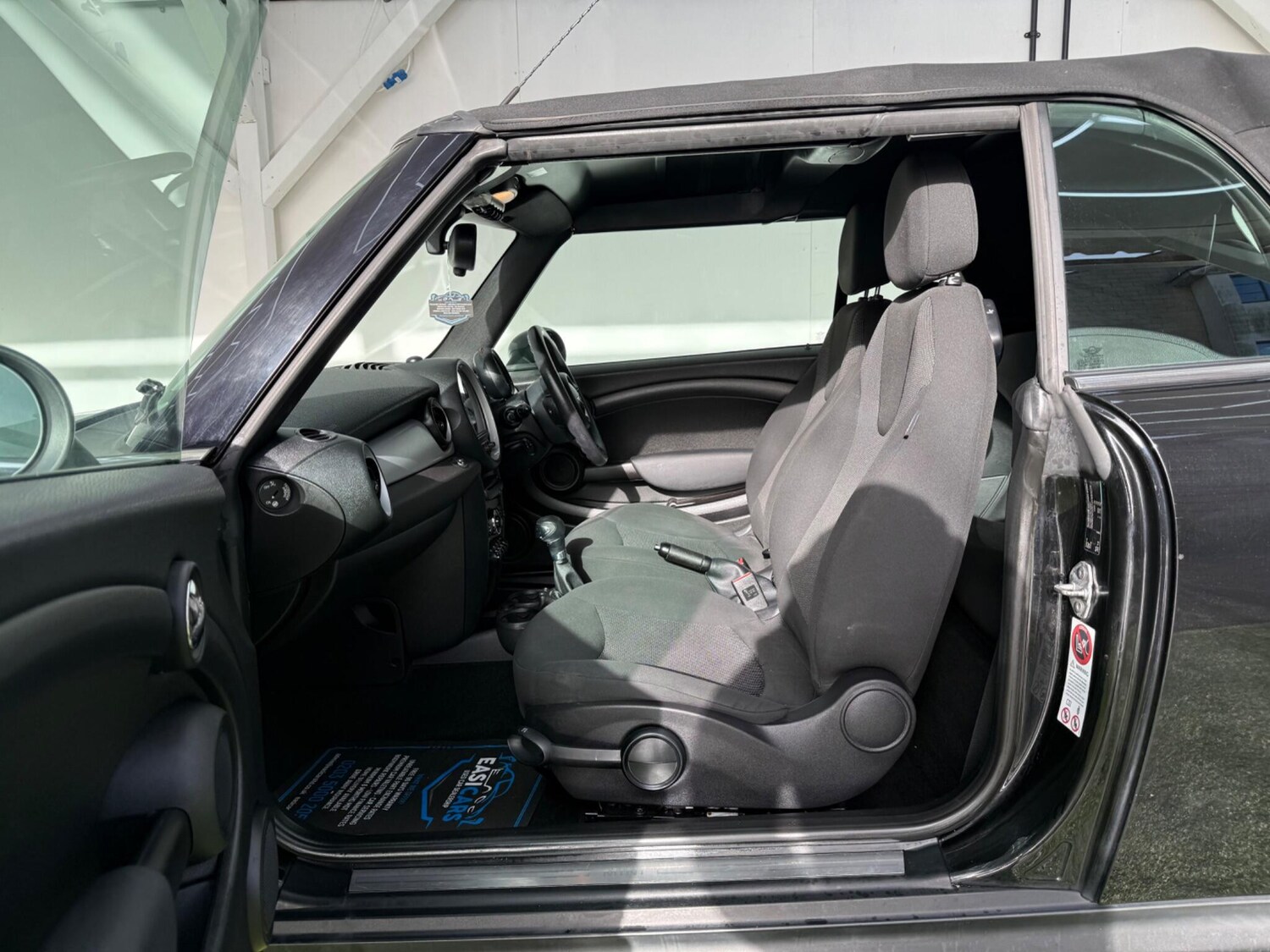 Used MINI Convertible 2014 for sale - 77400525: Photo 24