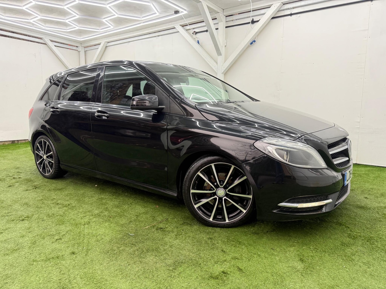 Used Mercedes-Benz B Class 2014 for sale - 77524986: Photo 4
