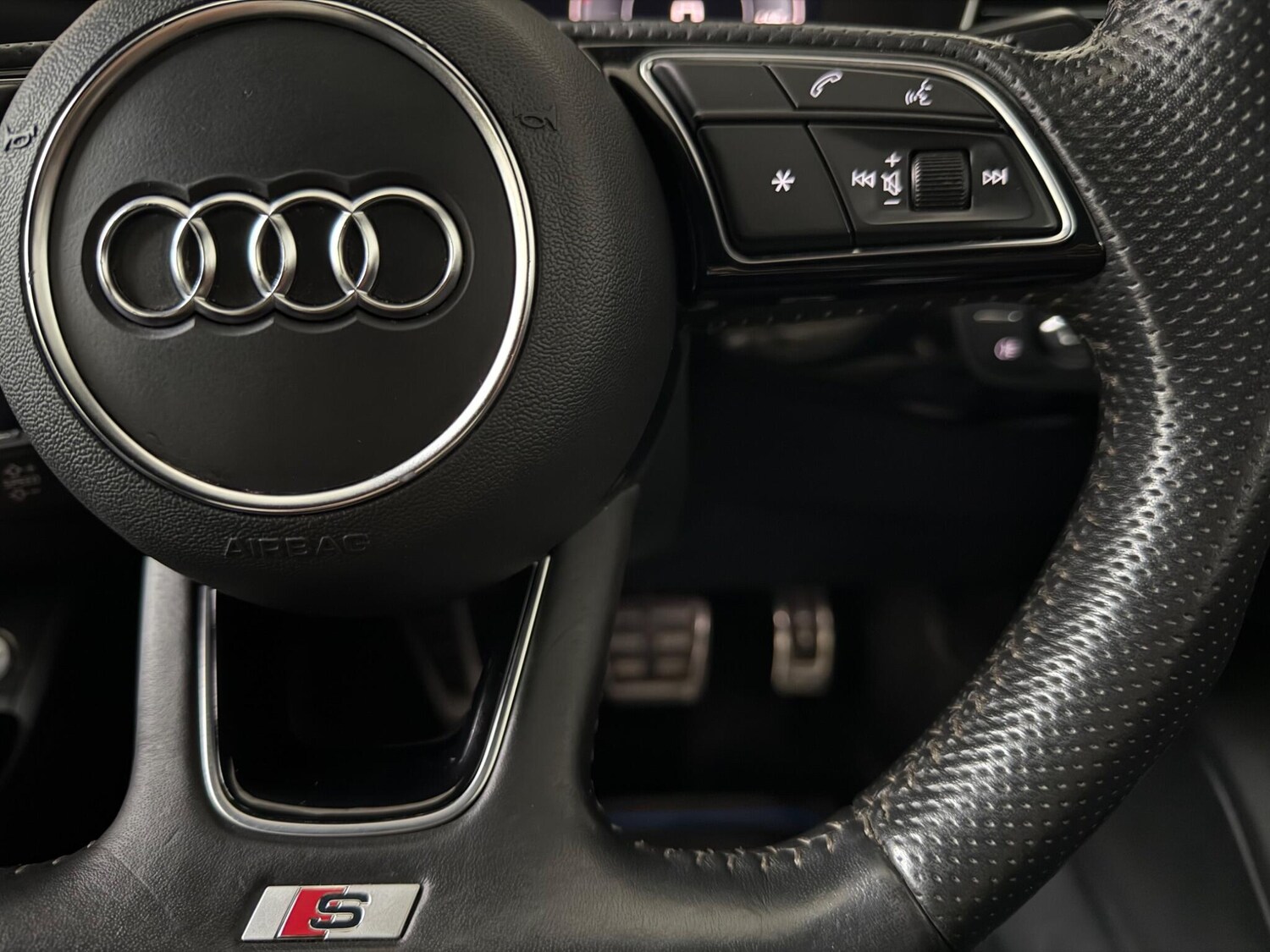 Used Audi A4 2020 for sale - 76771875: Photo 36