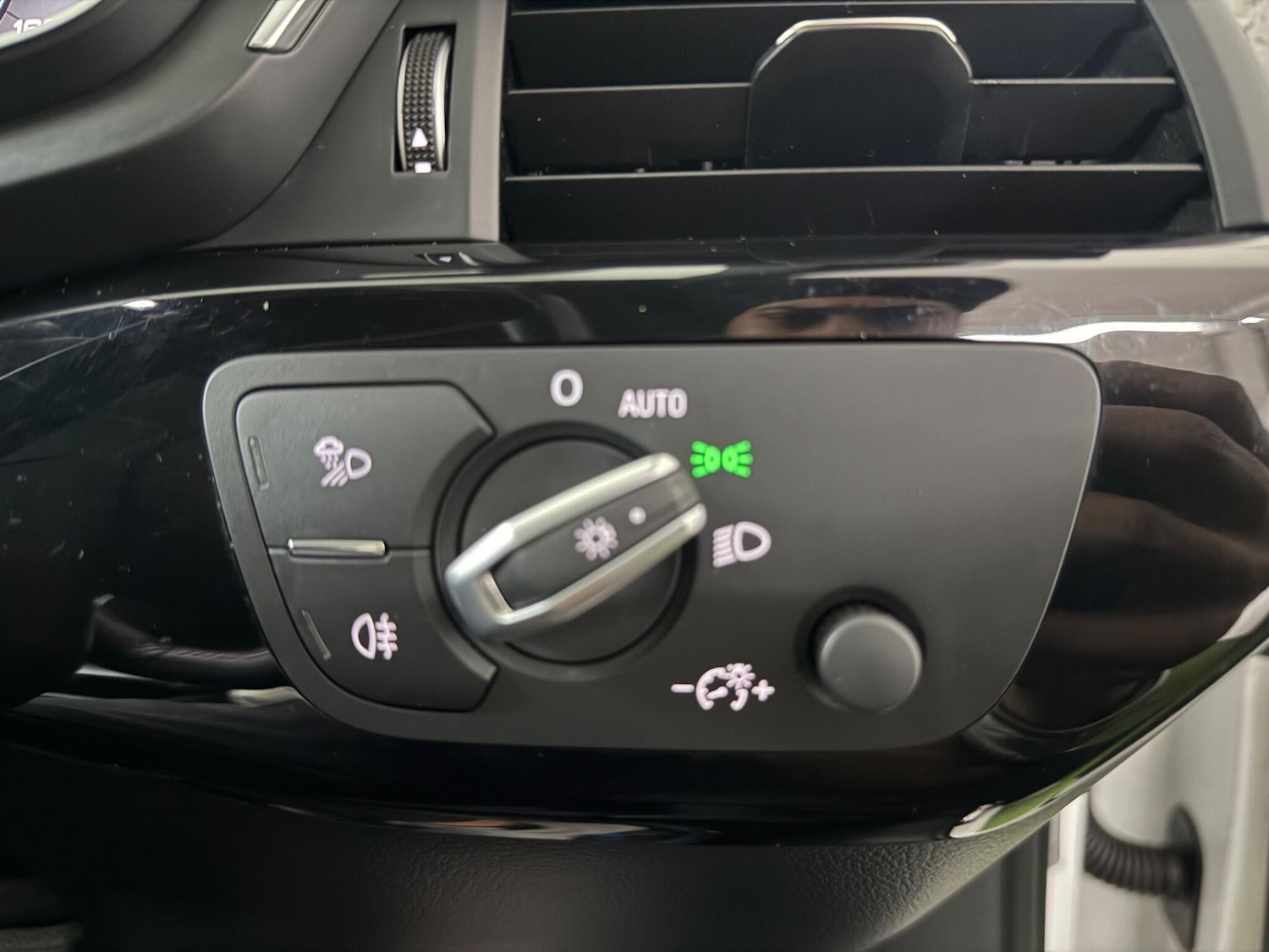 Used Audi A4 2020 for sale - 76771875: Photo 43