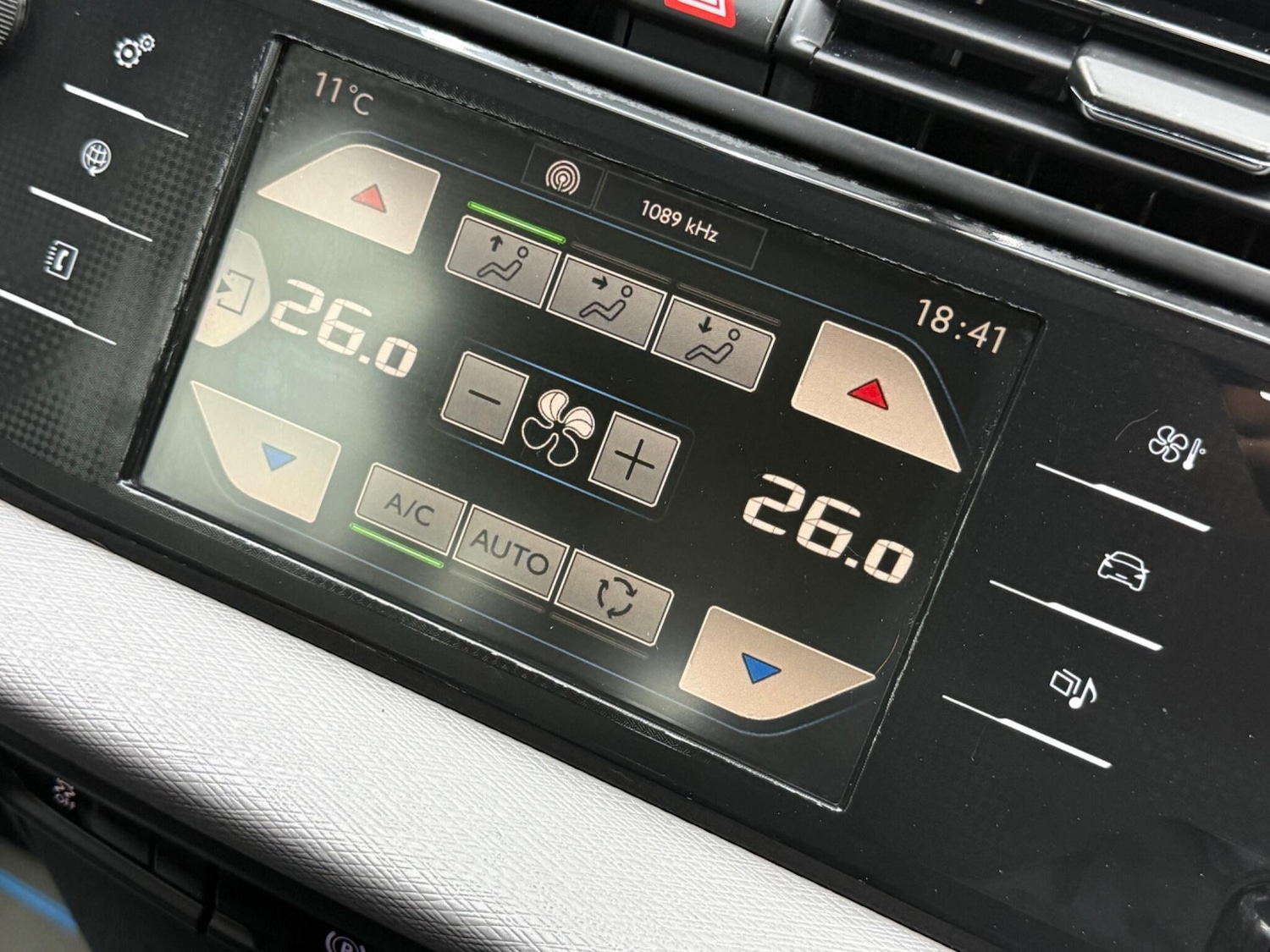 Used Citroen C4 Grand Picasso 2015 for sale - 77510893: Photo 54