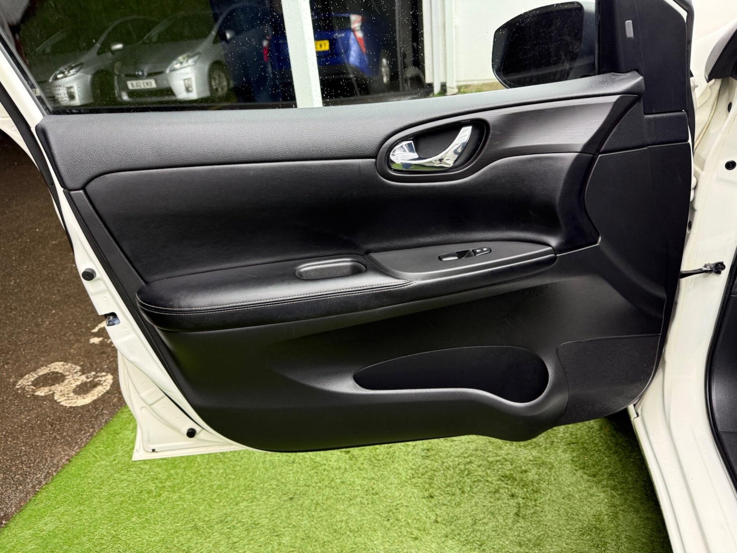 Used Nissan Pulsar 2014 for sale - 77345668: Photo 27