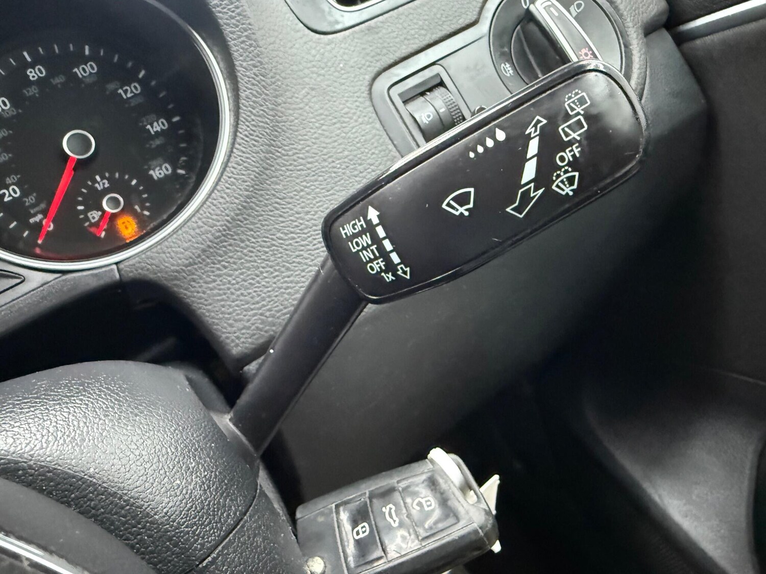 Used Volkswagen Polo 2016 for sale - 77909410: Photo 34