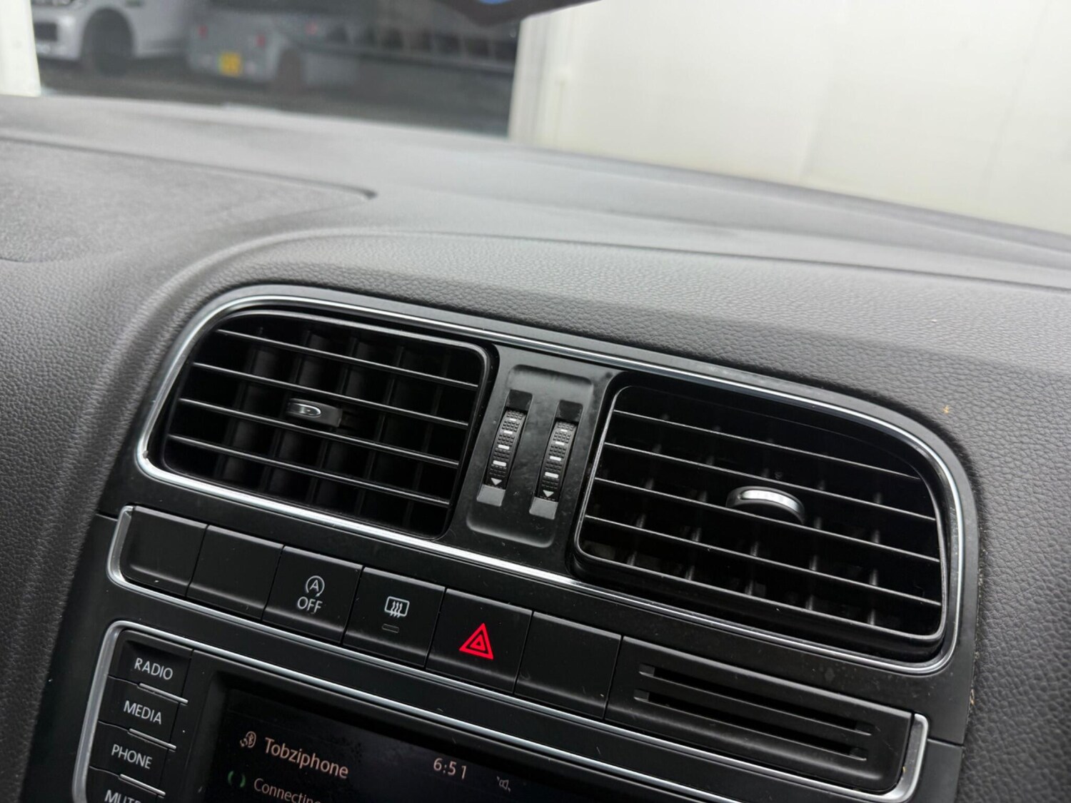 Used Volkswagen Polo 2016 for sale - 77909410: Photo 40