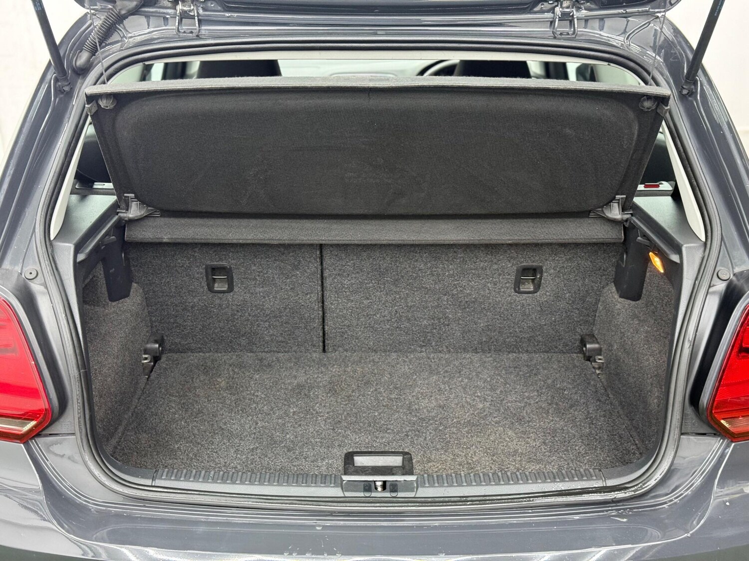 Used Volkswagen Polo 2016 for sale - 77909410: Photo 8