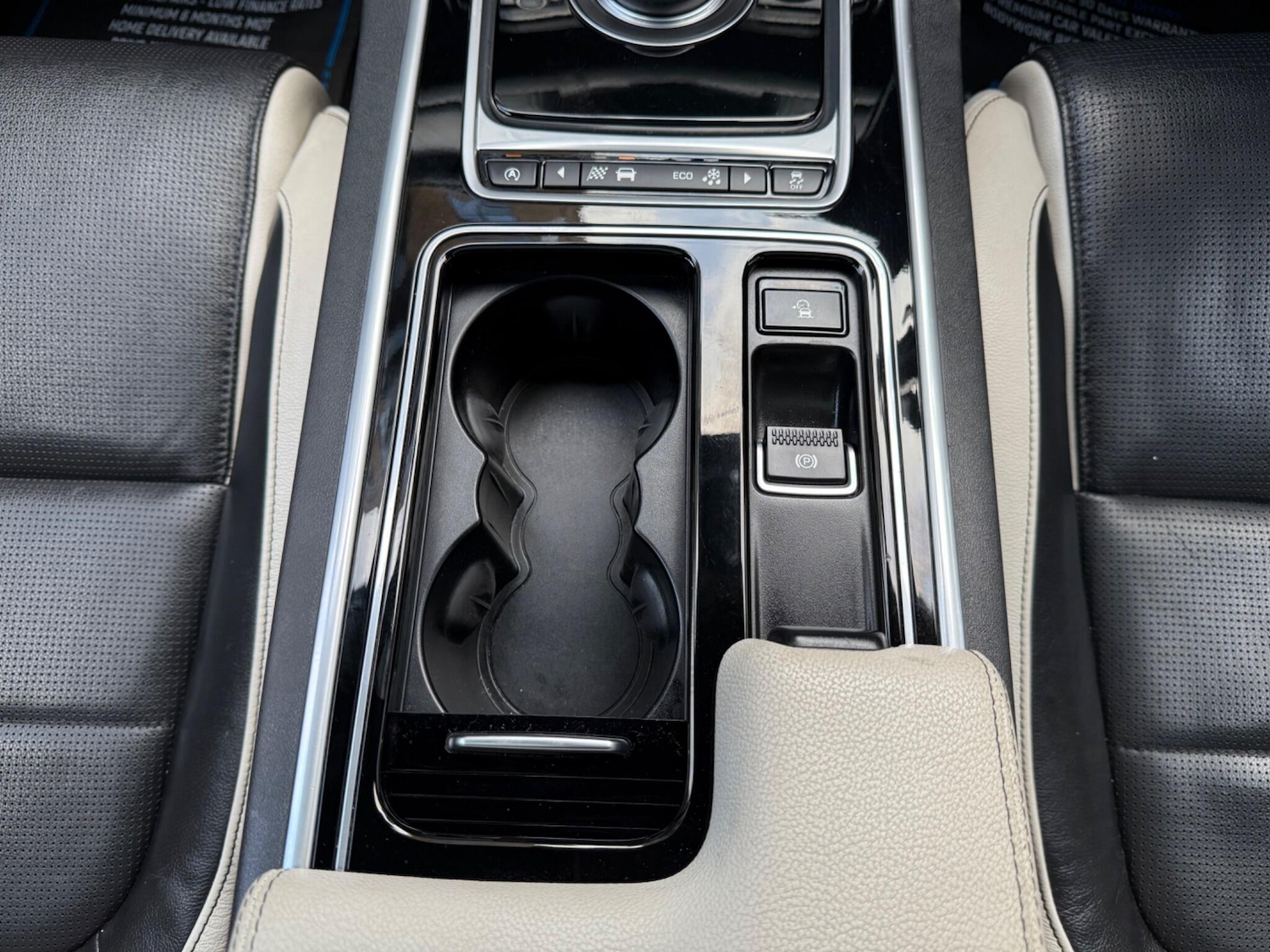 Used Jaguar XF 2016 for sale - 76175333: Photo 32