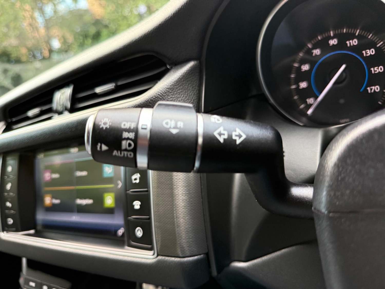 Used Jaguar XF 2016 for sale - 76175333: Photo 37