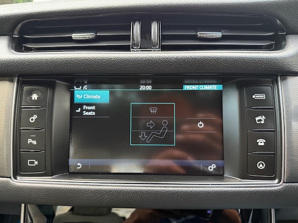 Used Jaguar XF 2016 for sale - 76175333: Photo 48