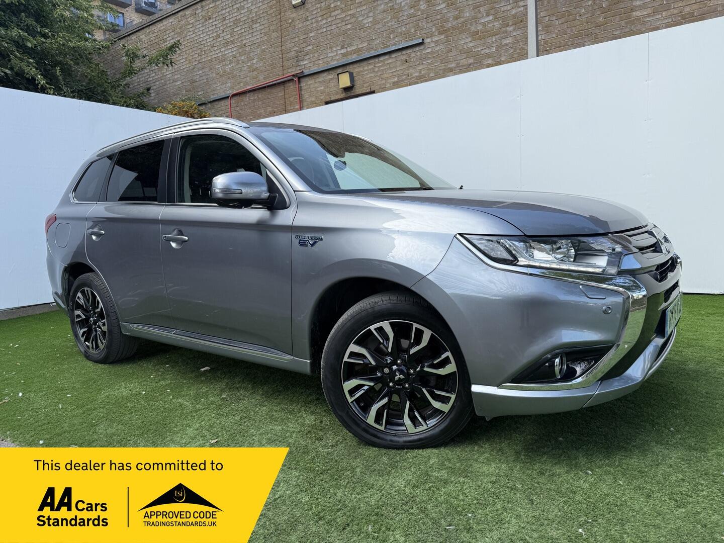 Used Mitsubishi Outlander 2016 for sale - 76409575: Photo 1
