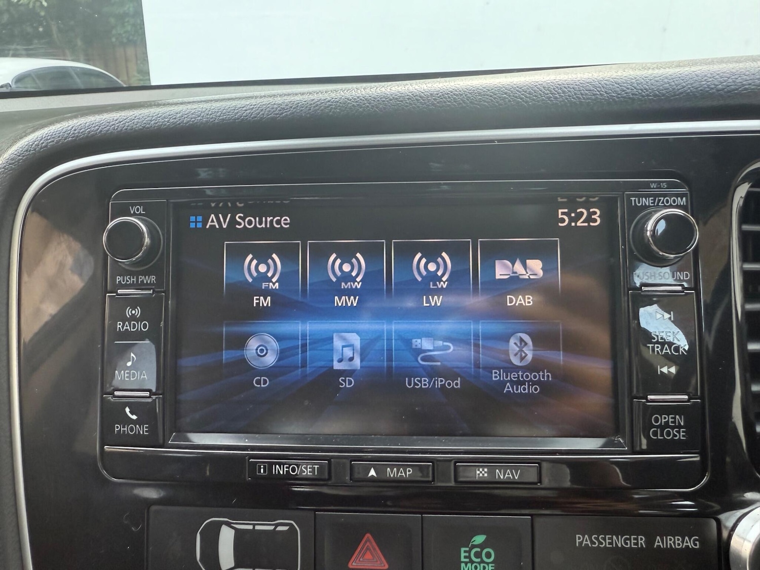 Used Mitsubishi Outlander 2016 for sale - 76409575: Photo 47