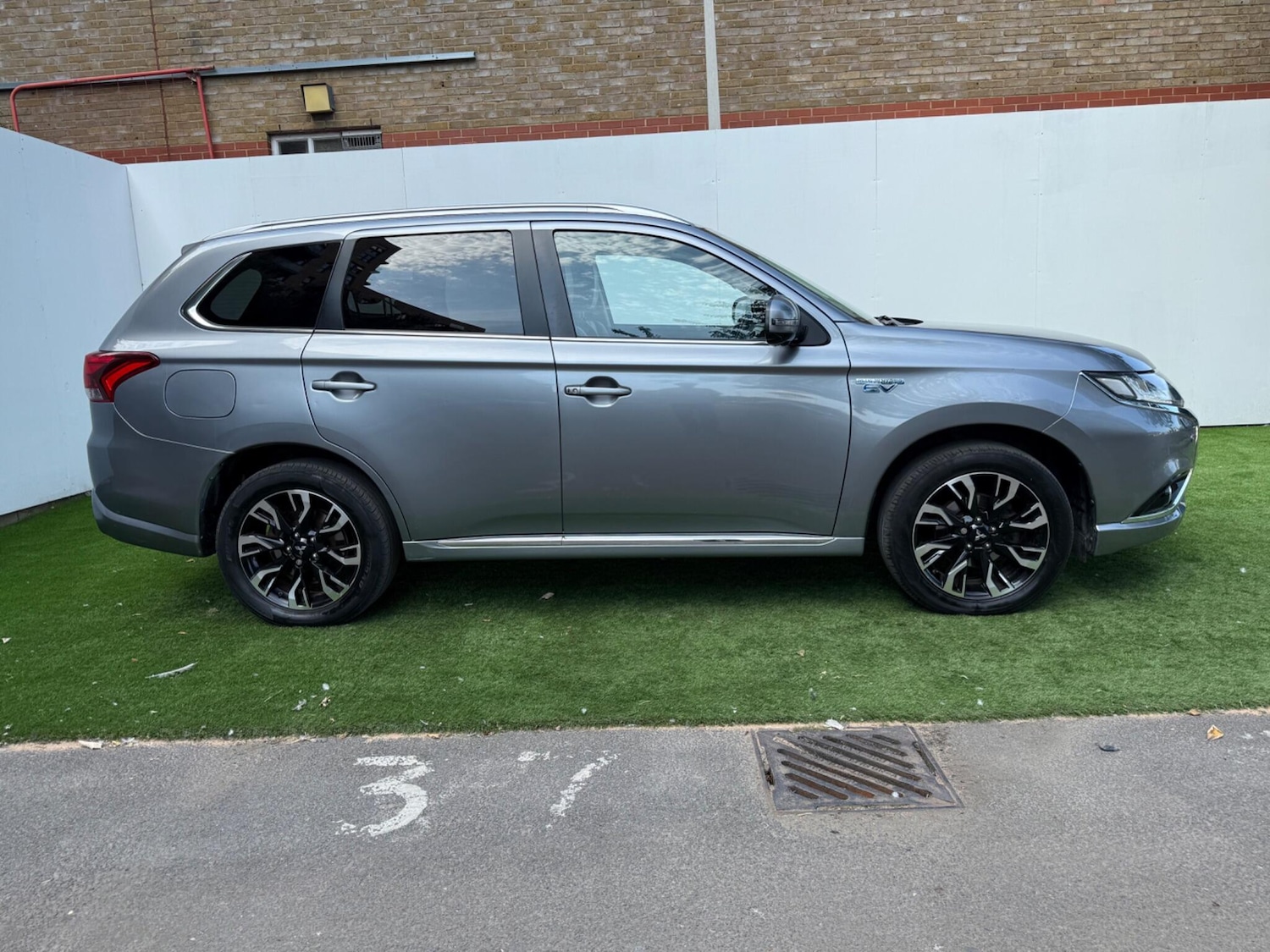 Used Mitsubishi Outlander 2016 for sale - 76409575: Photo 5