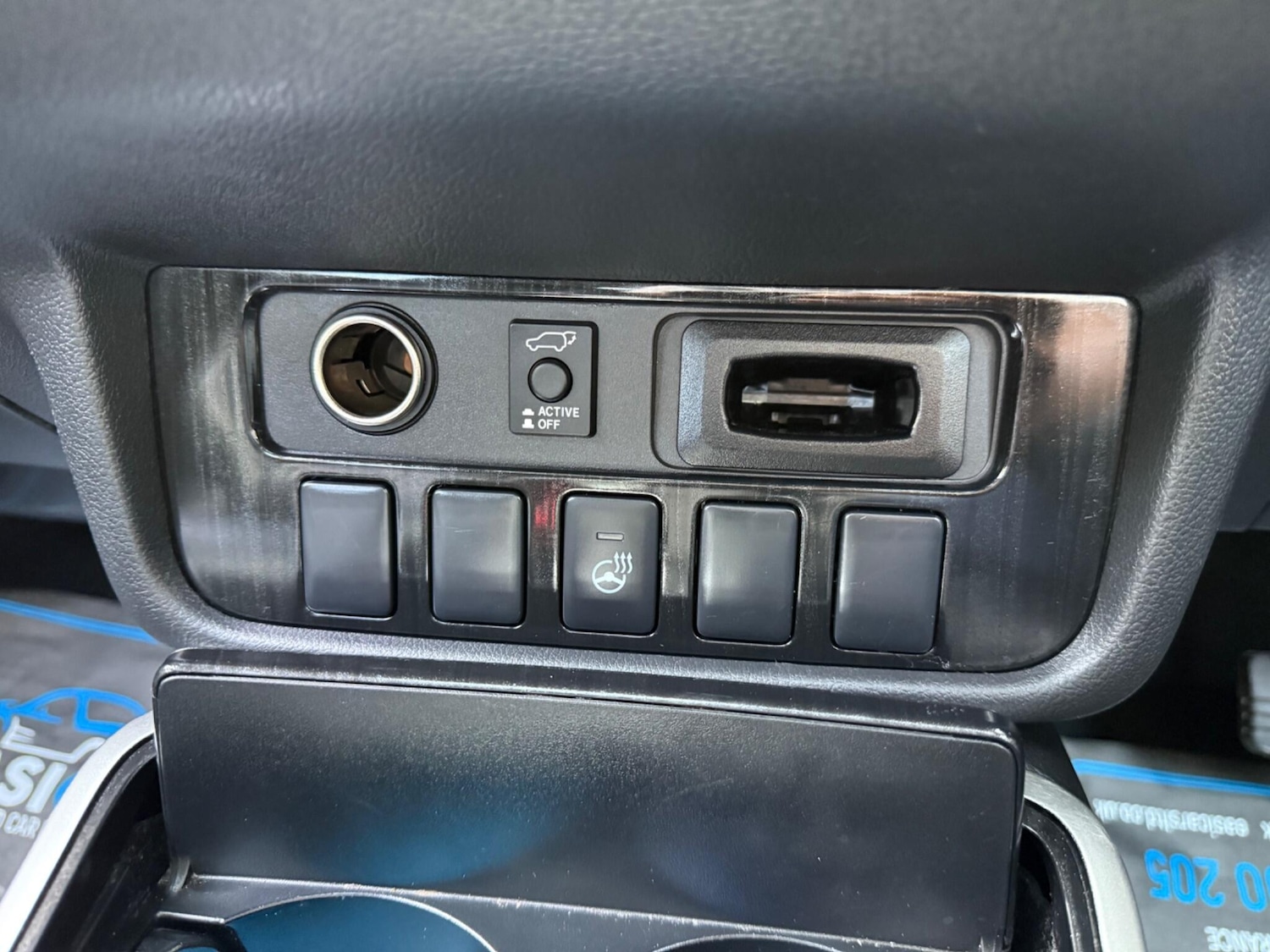 Used Mitsubishi Outlander 2016 for sale - 76409575: Photo 53