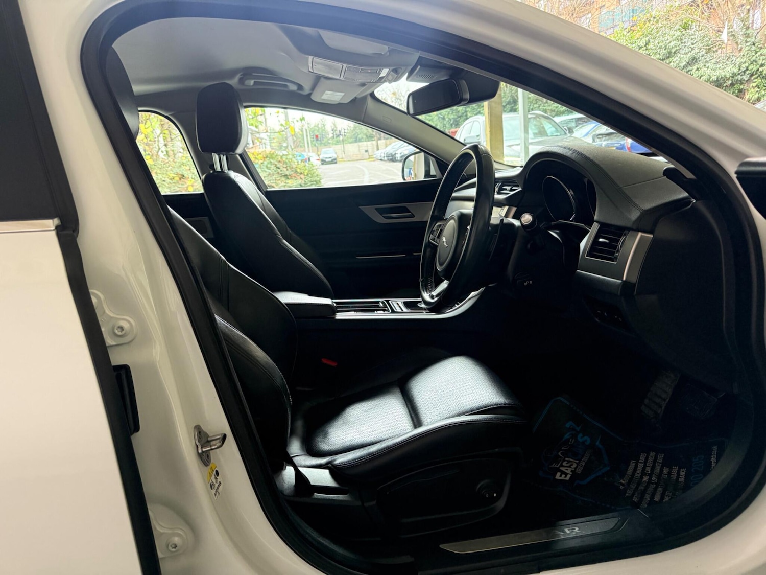 Used Jaguar XF 2016 for sale - 76597474: Photo 13