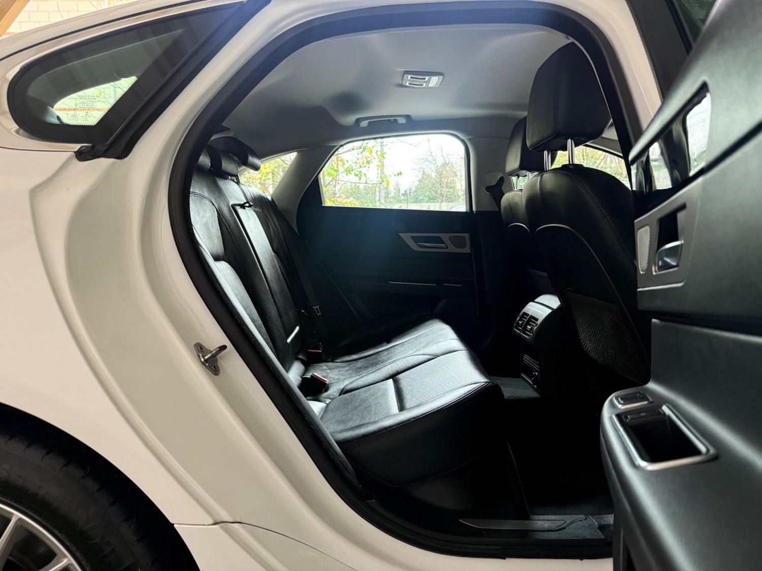 Used Jaguar XF 2016 for sale - 76597474: Photo 17