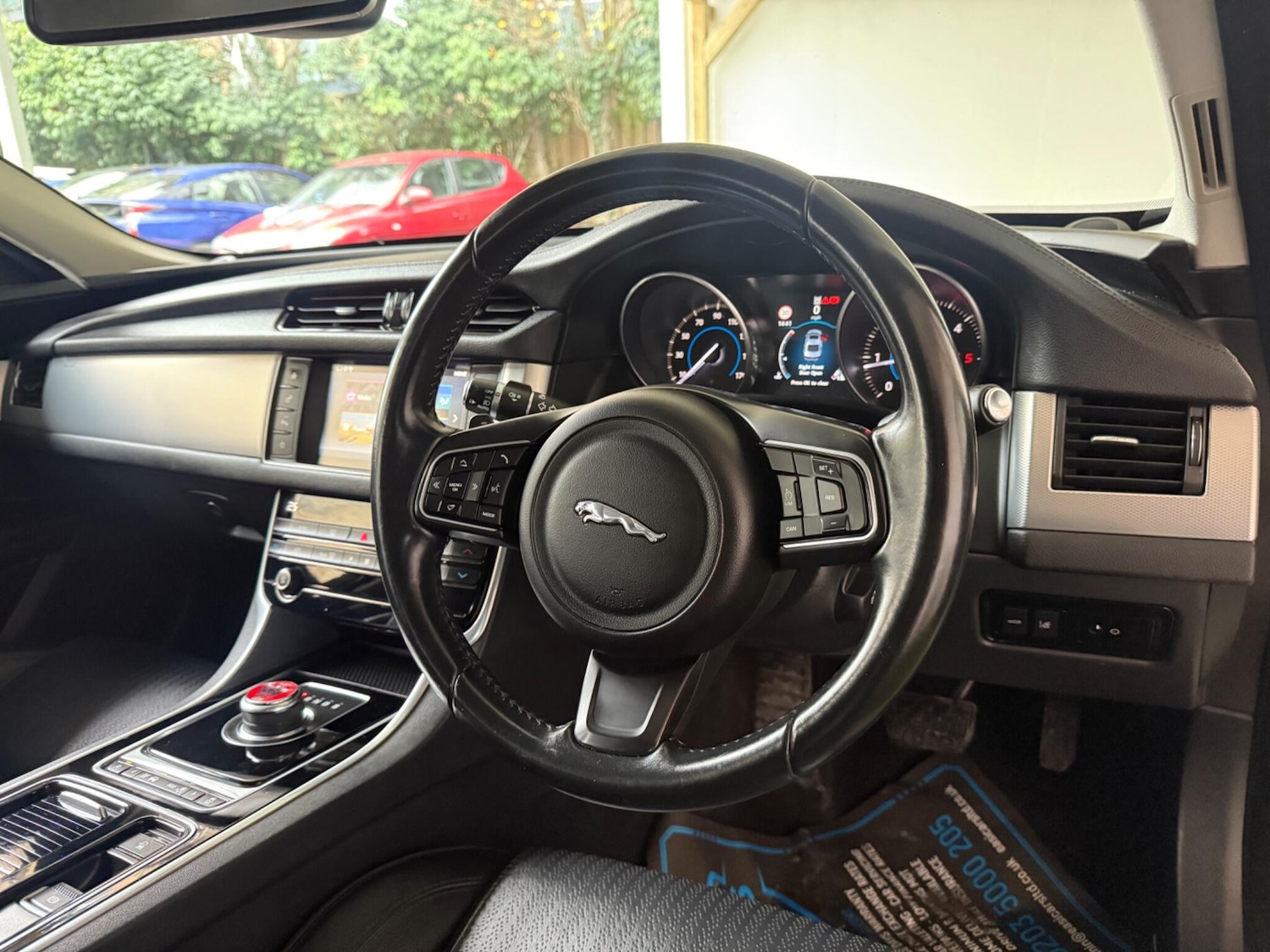 Used Jaguar XF 2016 for sale - 76597474: Photo 2