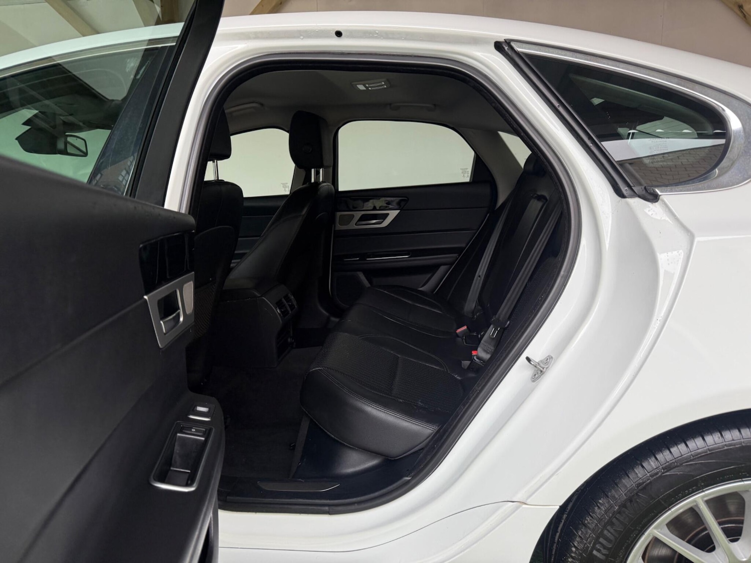 Used Jaguar XF 2016 for sale - 76597474: Photo 21