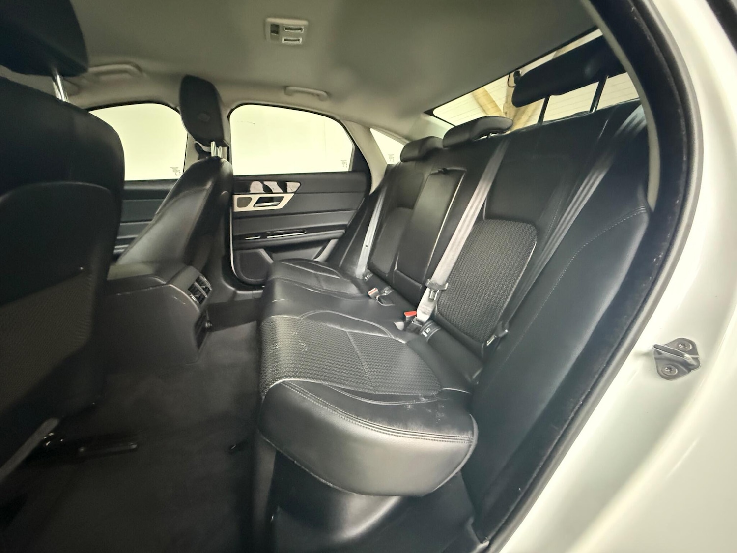 Used Jaguar XF 2016 for sale - 76597474: Photo 23