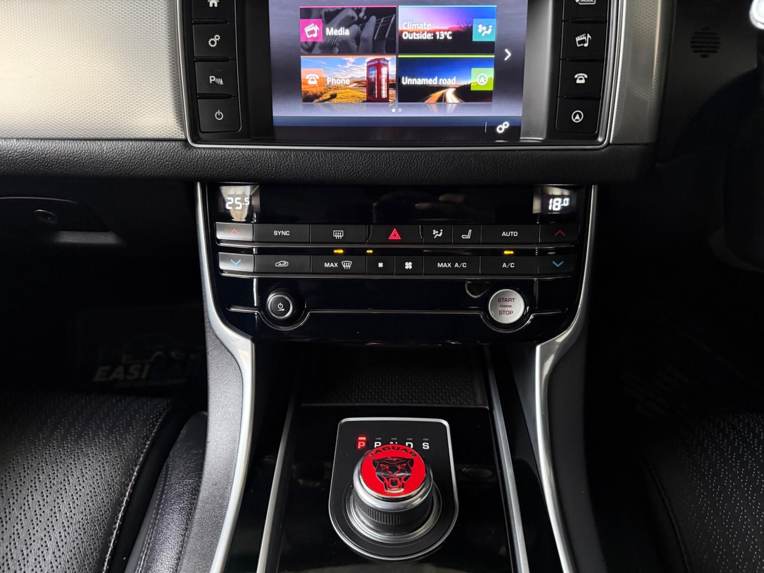 Used Jaguar XF 2016 for sale - 76597474: Photo 29