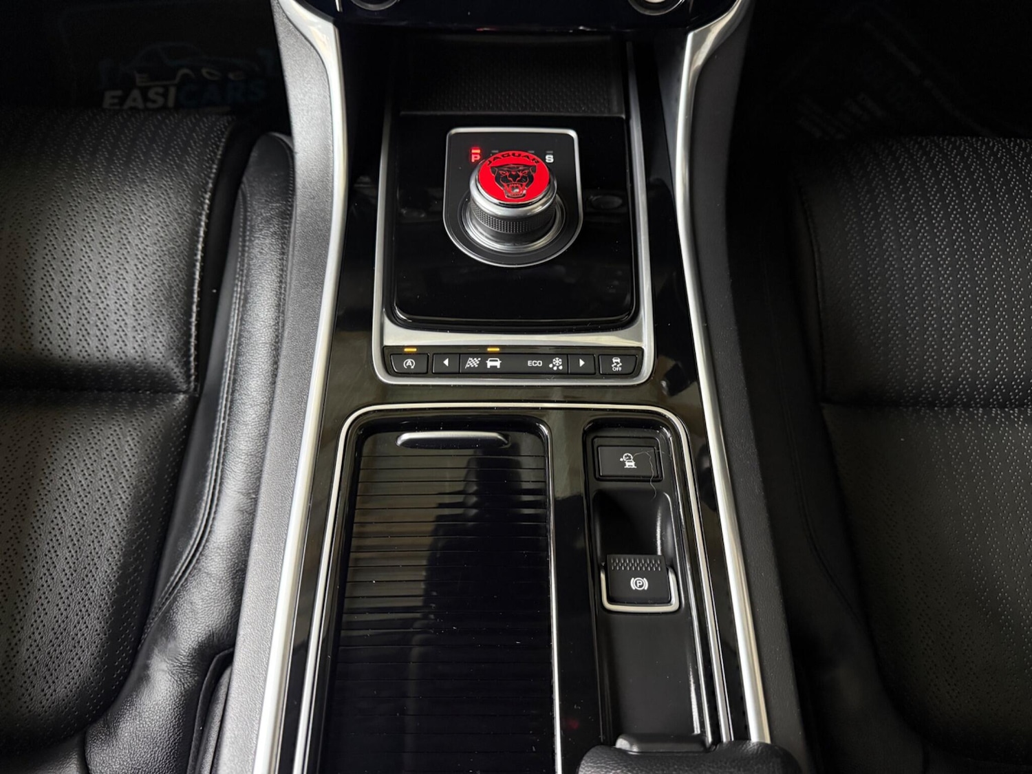 Used Jaguar XF 2016 for sale - 76597474: Photo 30