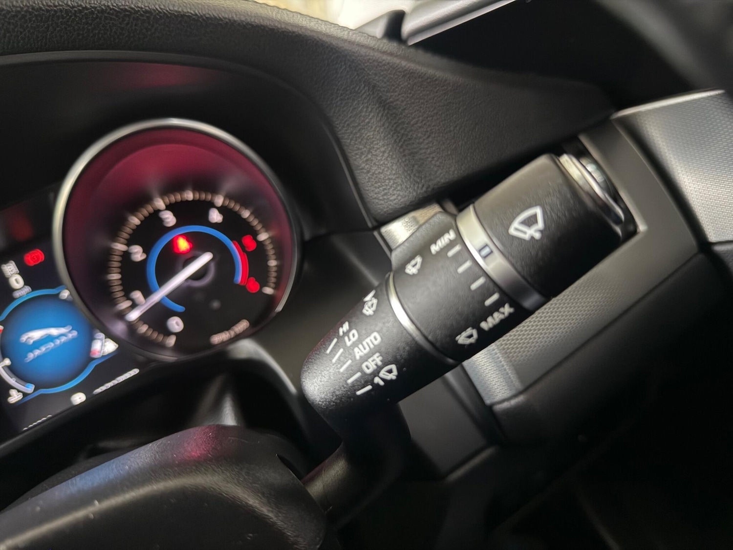 Used Jaguar XF 2016 for sale - 76597474: Photo 36