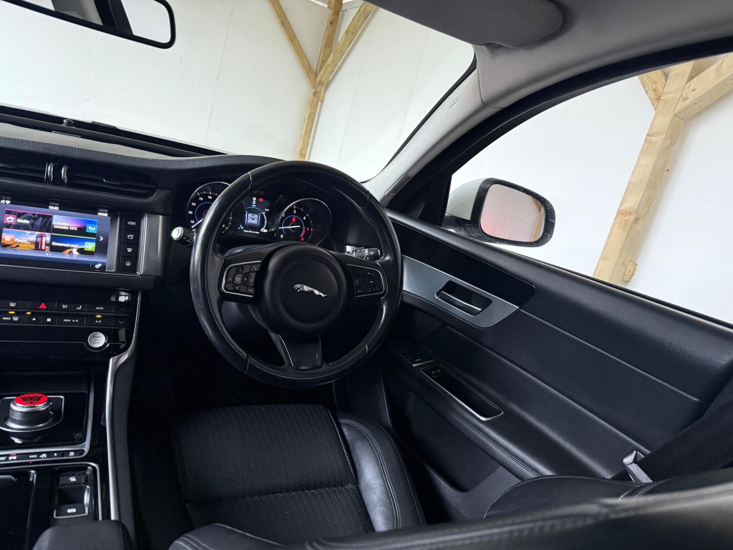 Used Jaguar XF 2016 for sale - 76597474: Photo 38