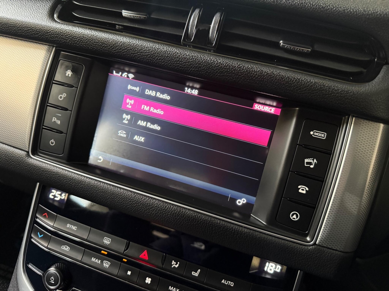 Used Jaguar XF 2016 for sale - 76597474: Photo 49