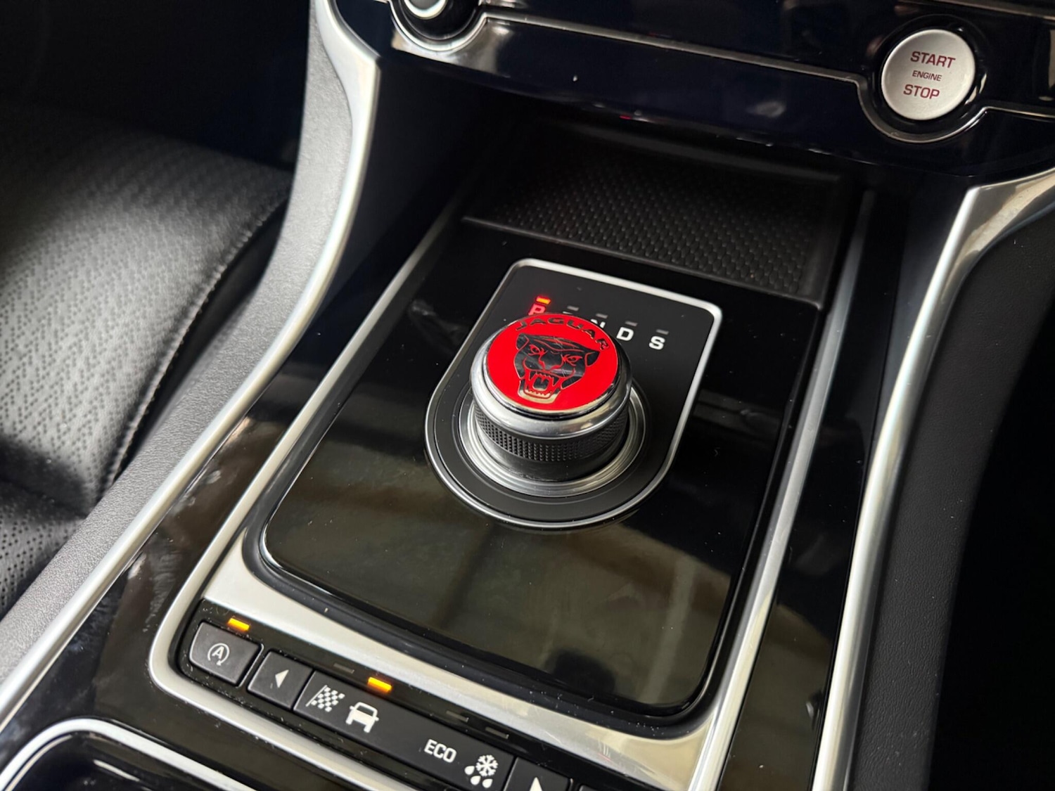 Used Jaguar XF 2016 for sale - 76597474: Photo 52