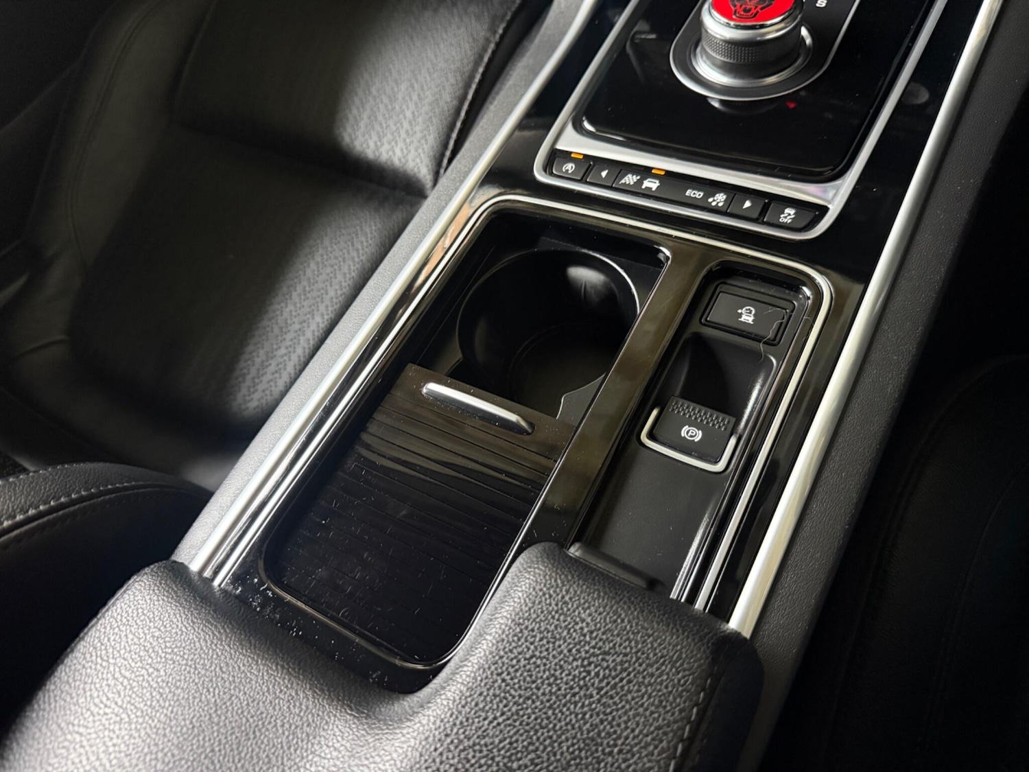 Used Jaguar XF 2016 for sale - 76597474: Photo 53