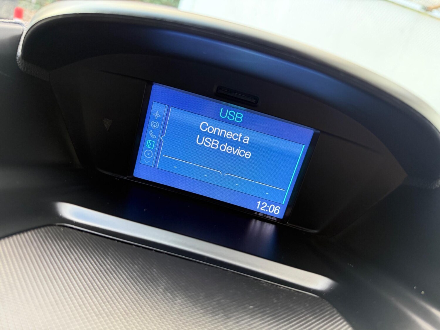 Used Ford Kuga 2015 for sale - 76294777: Photo 39