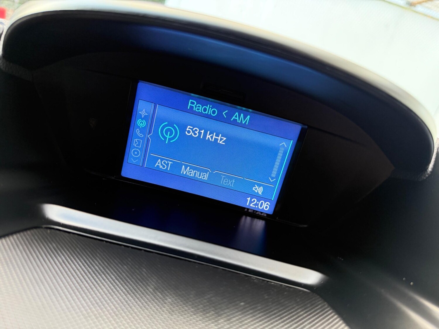 Used Ford Kuga 2015 for sale - 76294777: Photo 40