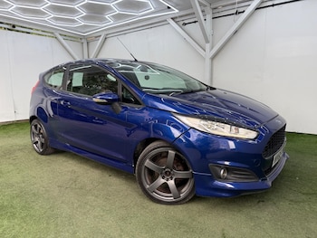 Used Ford Fiesta 2015 for sale - 79303903: Photo
